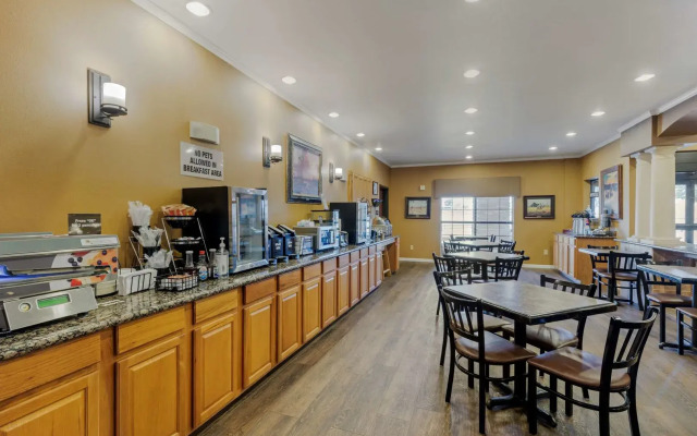 Best Western Plus Red River Inn