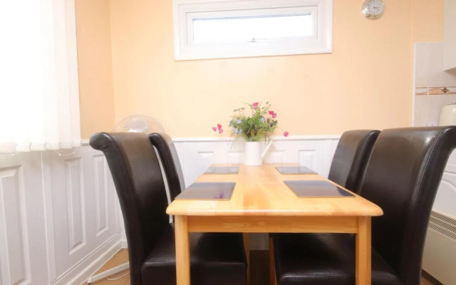 41B Medmerry Park 2 Bedroom Chalet