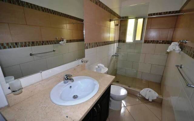 Specially Design 6 Bedroom Villa With King Beds