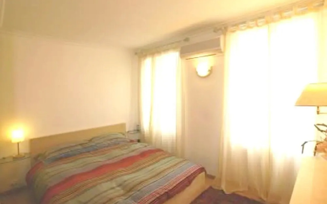Apartment With 2 Bedrooms in Paris, With Wonderful City View and Wifi
