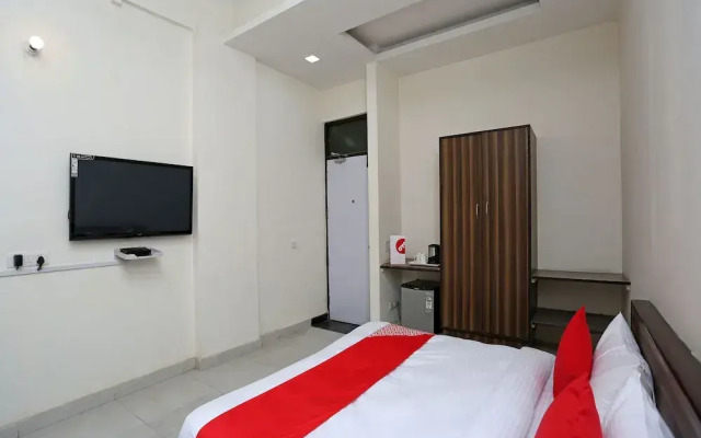 OYO 14100 Hotel D Meridien