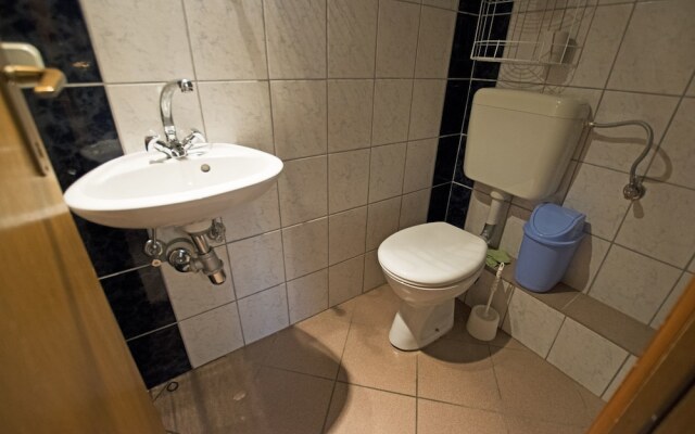 Apartments Juric On Quiet Location