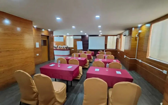 Dover Inn By BookMeriHotel.com
