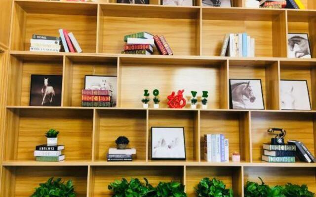 Junyi Chain Hotel (Jiangsu University of Technology)