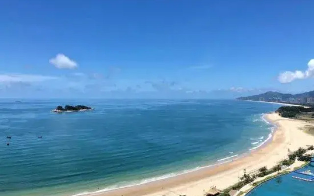 Youjianhai Holiday Apartment (Hailing Island Agile Gold Coast Branch)