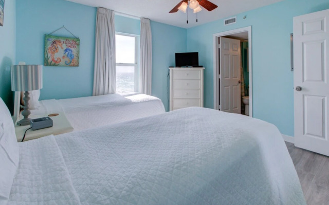 Pelican Beach Resort 1001