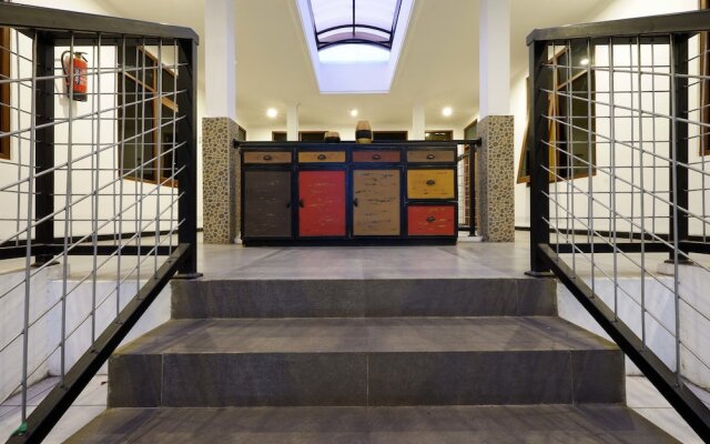 RedDoorz near Universitas Diponegoro 2