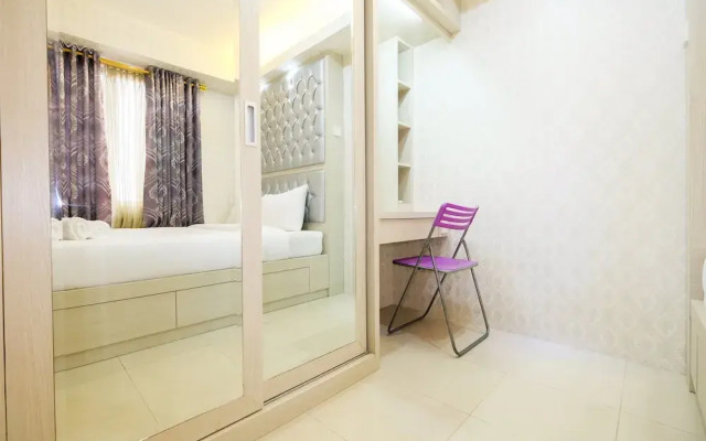 Pool View Bassura City Apartment
