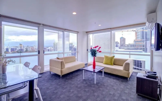 Semi Penthouse in Quadrant