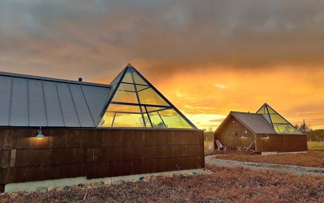 Aurora Pyramid Glass Igloos