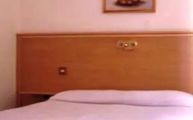 Gutelcas Hotel