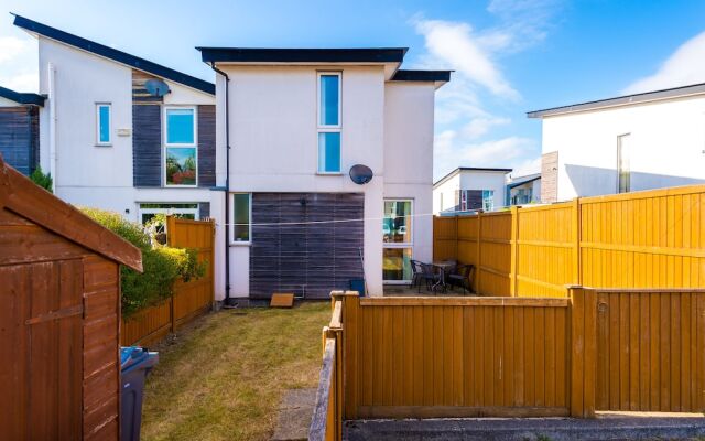 3 Bed House Manchester by MCR Dens