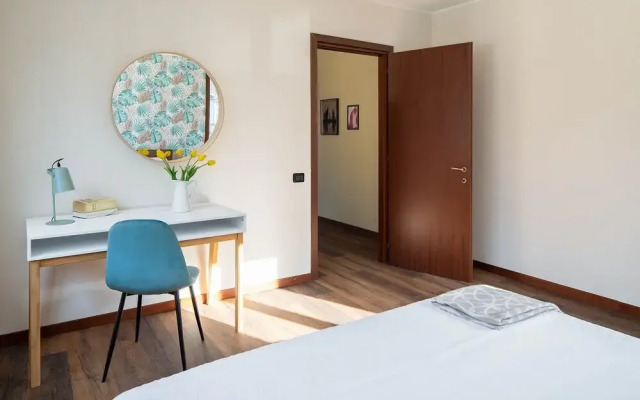 Holiday Apartment 10- San Siro lake Como