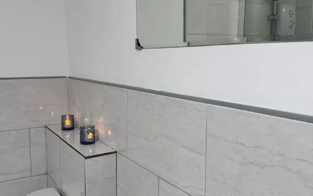 The Rich Living Apartment