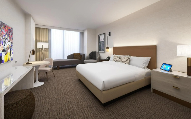 Omni Viking Lakes Hotel