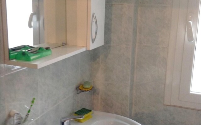 Apartment With one Bedroom in Savona, With Wonderful City View and Balcony - Near the Beach