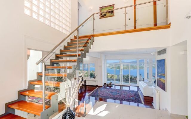 Villa Drepanou Bay
