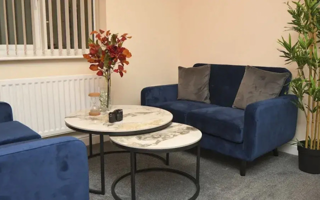 Warrington Suites by Relax Stays