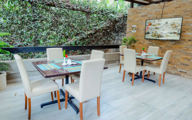 Heri Heights Hotel Apartments, SureStay Collection by BW