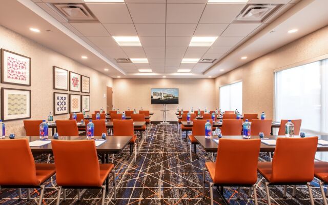 Holiday Inn Express & Suites Greenville S- Piedmont, an IHG Hotel