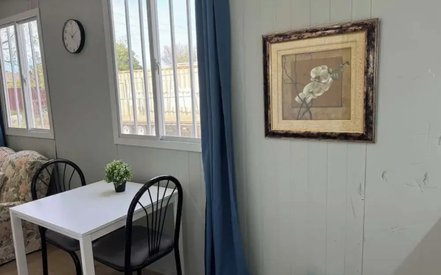 Metawisebnb 1B Next to Monash w AC Wifi Kitchen