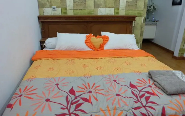 Villa Bougenvile Lembang Asri – Guest Rooms – Parompong