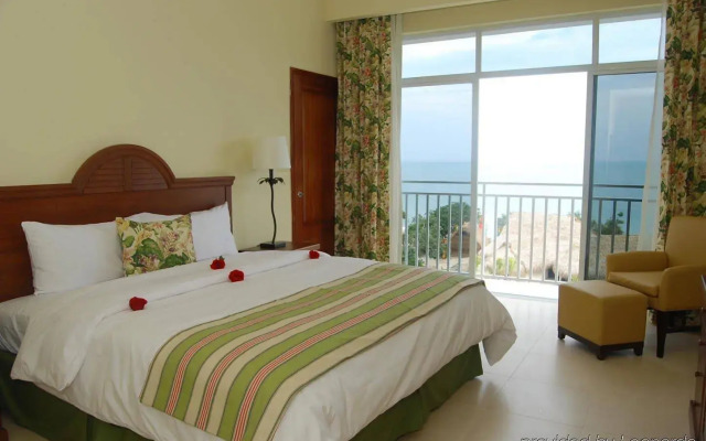 Grand Evenia Bijao Hotel — All Inclusive