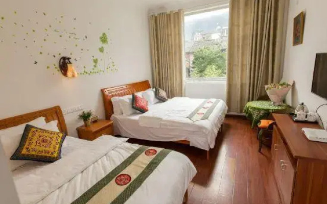 Lodge Inn