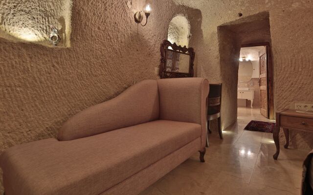 Elit Cave Suites