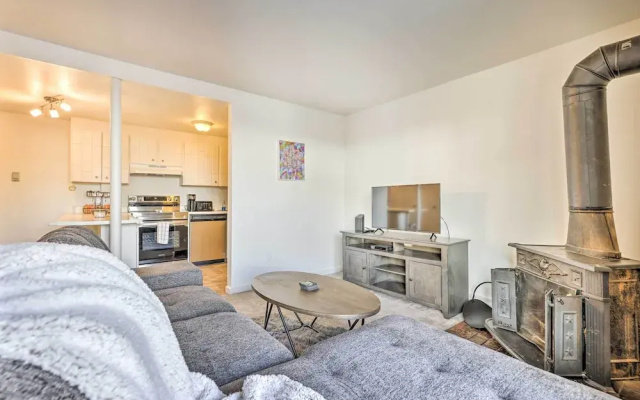 Steps to Dillon Reservoir: Mtn-view Condo