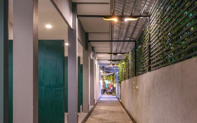 OYO 957 De-lima Residence