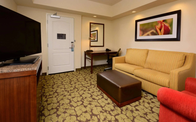 Hilton Garden Inn Greensboro Airport