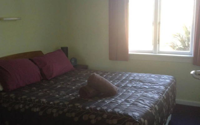 Seaview Motel
