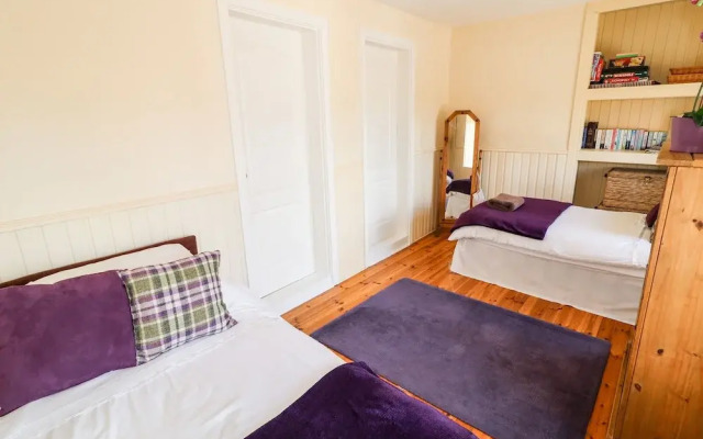 Whispering Willows - The Bungalow