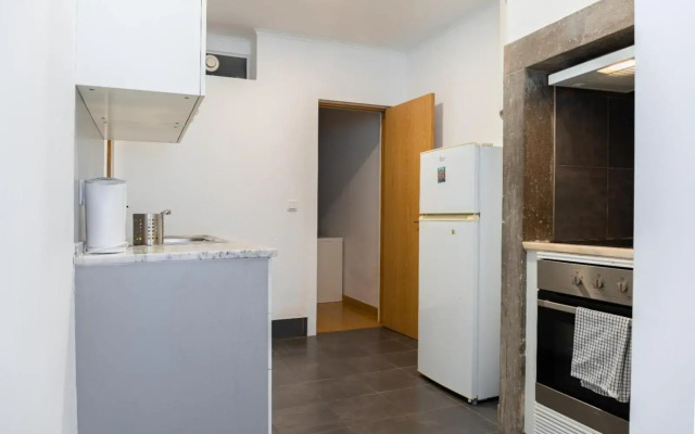 Entrecampos - Two bedroom apartment with Terrace