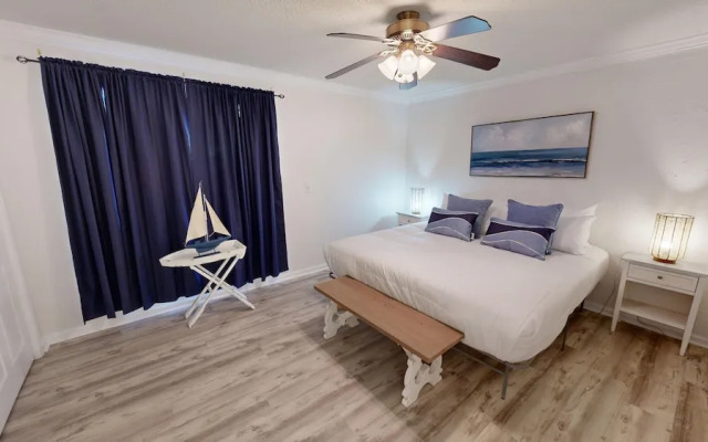 Sandpiper Cove 1086 2 Bedroom Condo by RedAwning