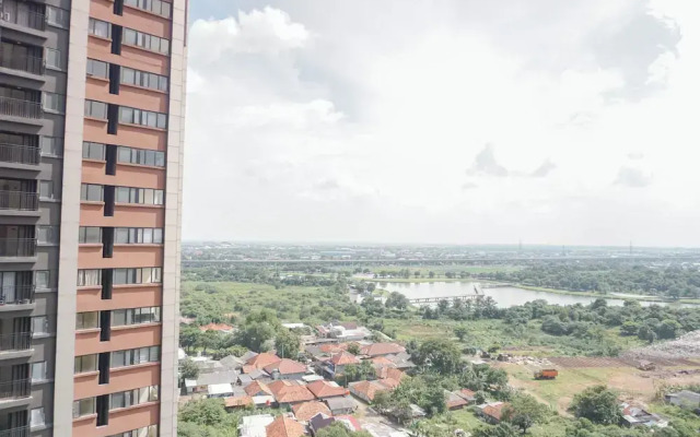 Warm And Modern Style 2Br At Meikarta Apartment