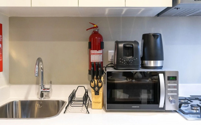 Pristine 1 BR at Reva Residences