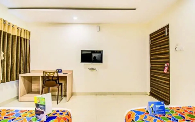 Fabhotel Pearl City