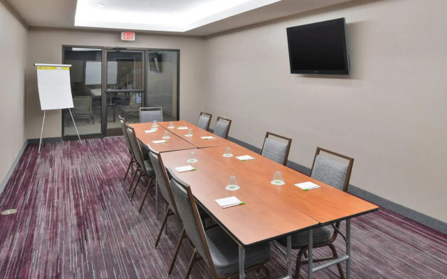 Courtyard by Marriott Charlotte/Matthews