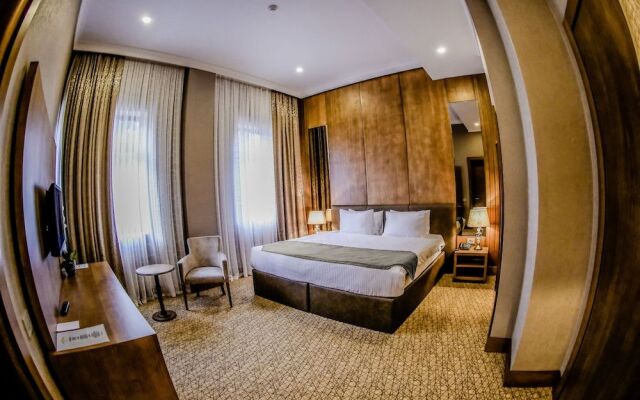 Madison Hotel Baku