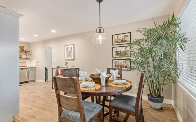 Pepper Mesa 4 Bedroom Home by Redawning