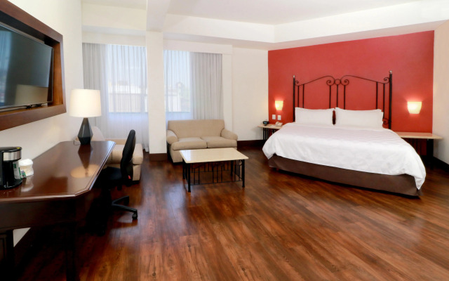 Holiday Inn Hotel & Suites Guadalajara-Centro Historico by IHG