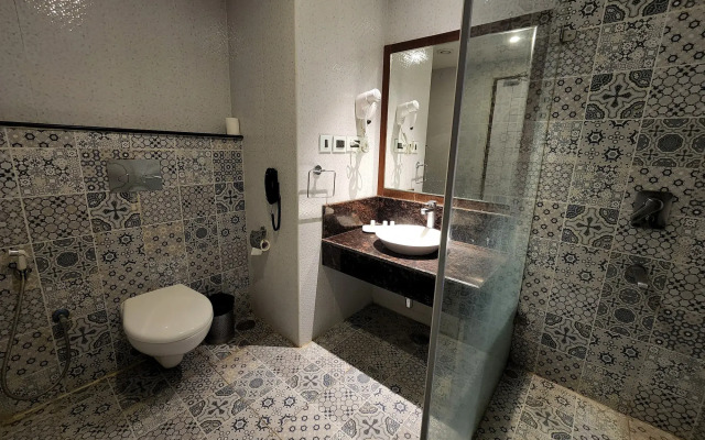 Hotel Preethi International