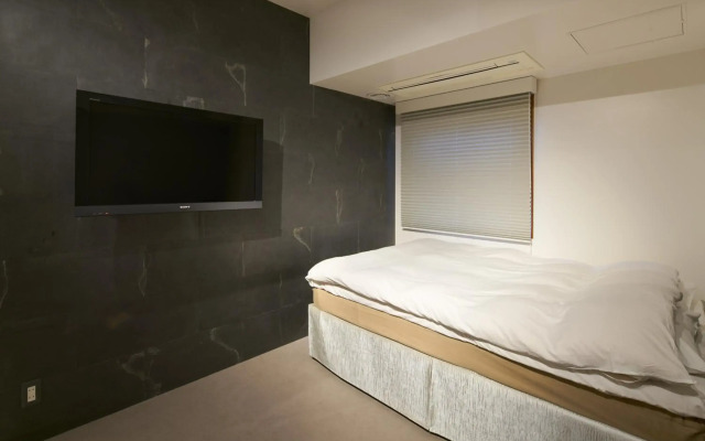 City Hotel N.U.T.S.