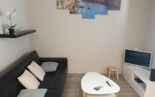 Cosy And Comfortable Studio For 2 In Avignon