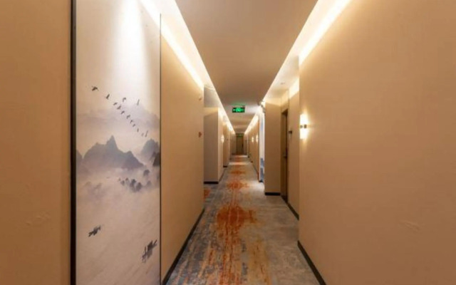 Hua Ju Hotel (Subway Station, Duduanqiao, Mudu Town, Suzhou)