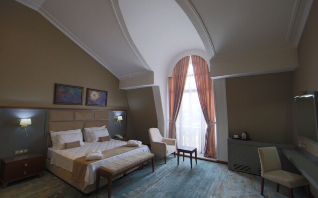 Saat Meydani Hotel