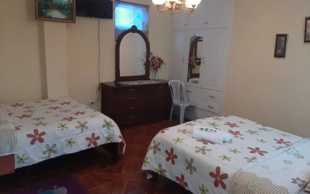 Hostal Charvic