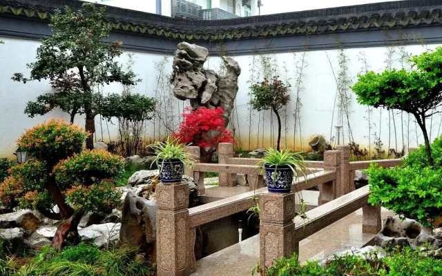 Gujing Hotel